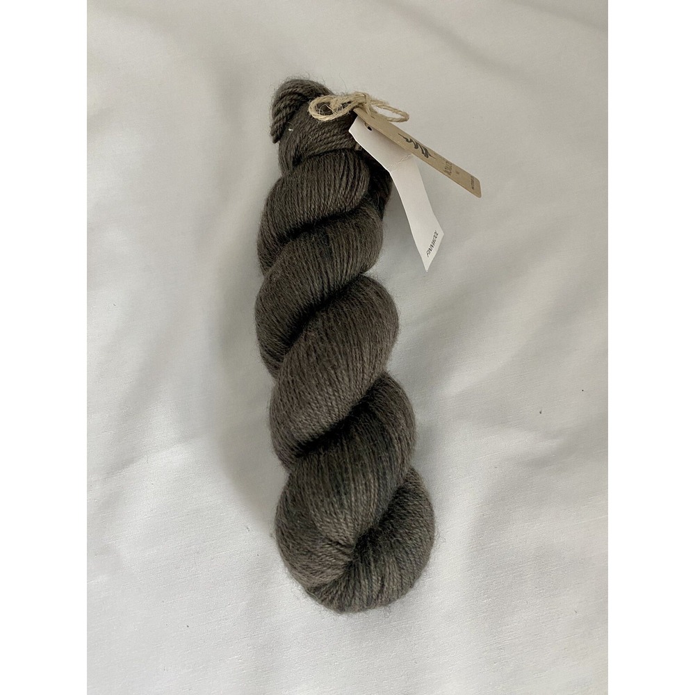 Mominoki Yarn Soft 100 % Wool Teak Hand Knitting 100g Needle Size 2-3mm